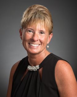 Debbie Guyette Headshot